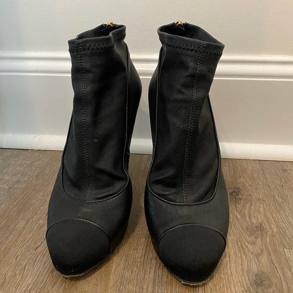 Chanel Black Lambskin Leather Boots with Gold Tip Heels - Picture 2 of 13